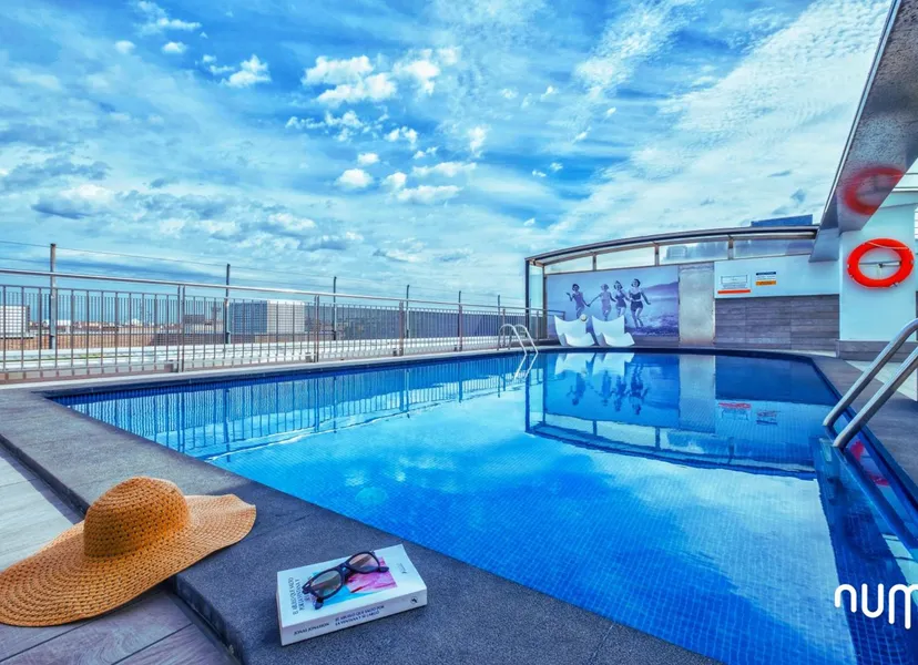 Num Hotel