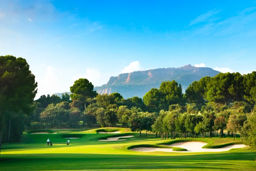 Catalonia — Barcelona city golf and a beach coast