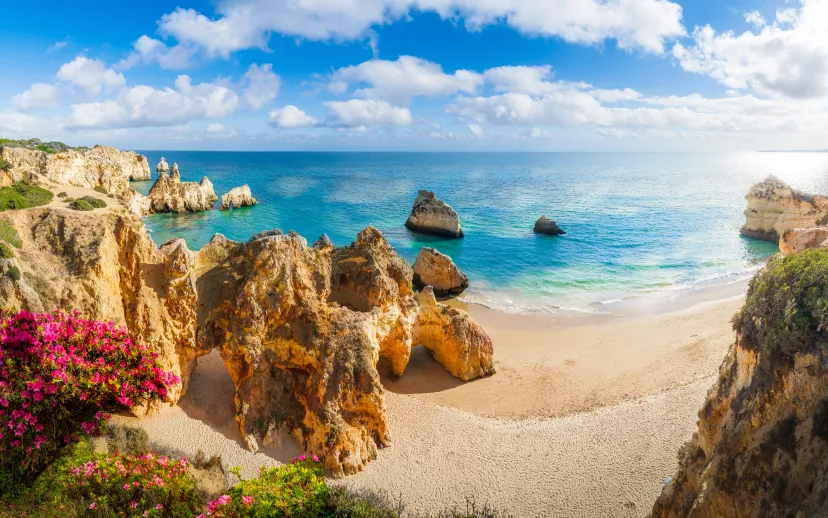 Praia dos Três Irmãos
